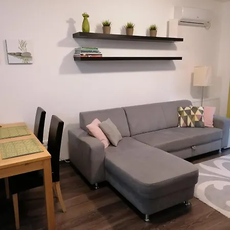 Zamardi Apartman *